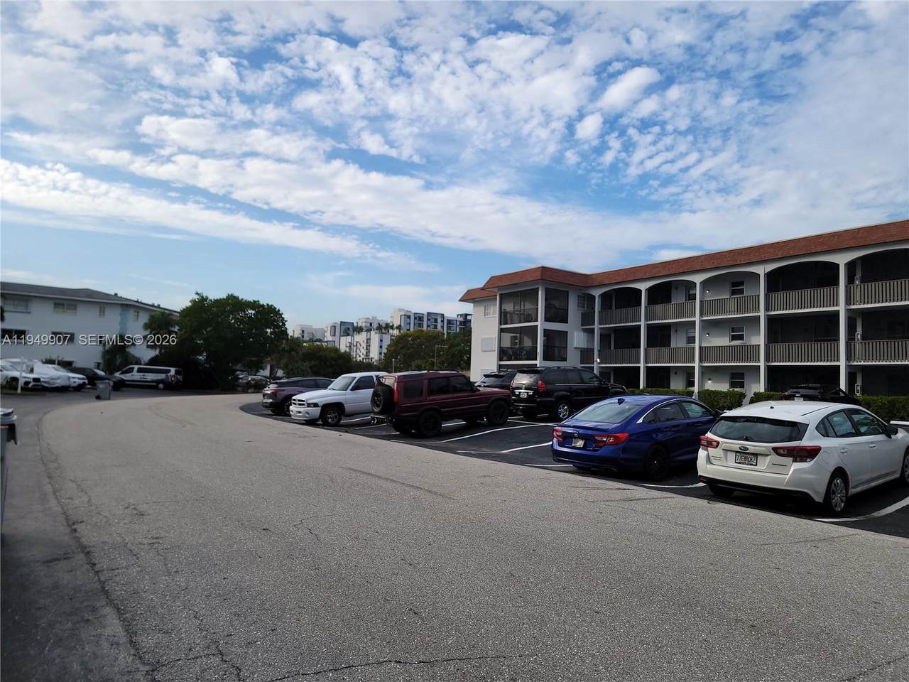 https://bt-photos.global.ssl.fastly.net/miami/1280_boomver_1_A11949907-2.jpg