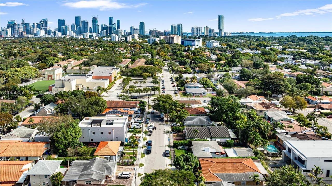 https://bt-photos.global.ssl.fastly.net/miami/1280_boomver_1_A11950052-2.jpg