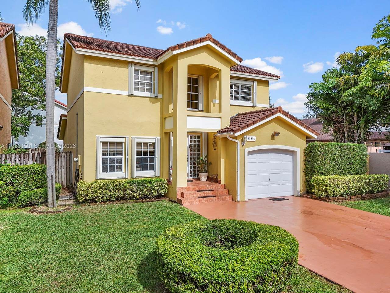 13821 102nd Ter - Photo 1