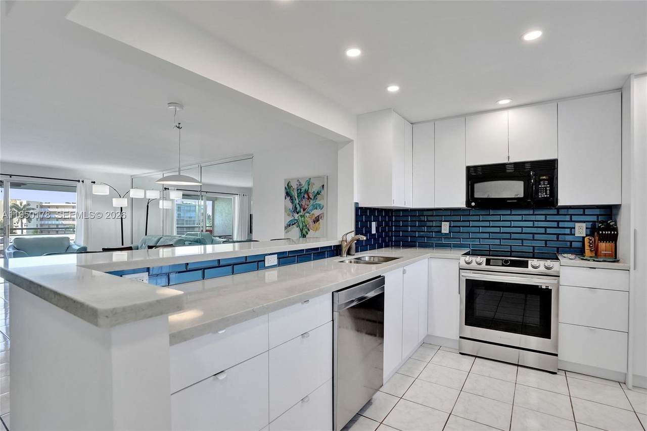 200 5th Ave - Photo 1