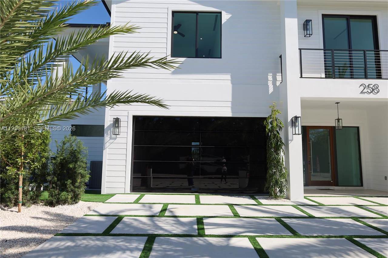 https://bt-photos.global.ssl.fastly.net/miami/1280_boomver_2_A11950181-2.jpg