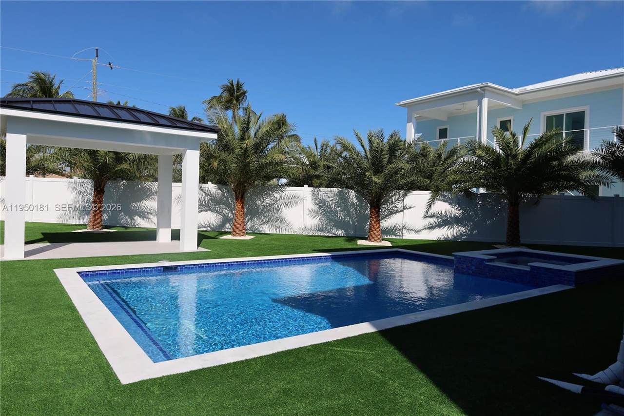 https://bt-photos.global.ssl.fastly.net/miami/1280_boomver_2_A11950181-2.jpg