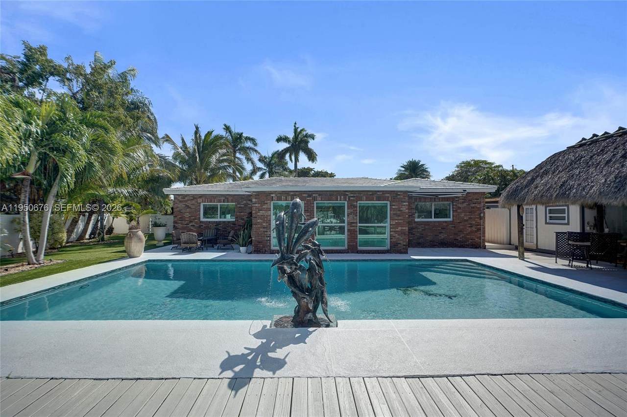 https://bt-photos.global.ssl.fastly.net/miami/1280_boomver_1_A11950676-2.jpg