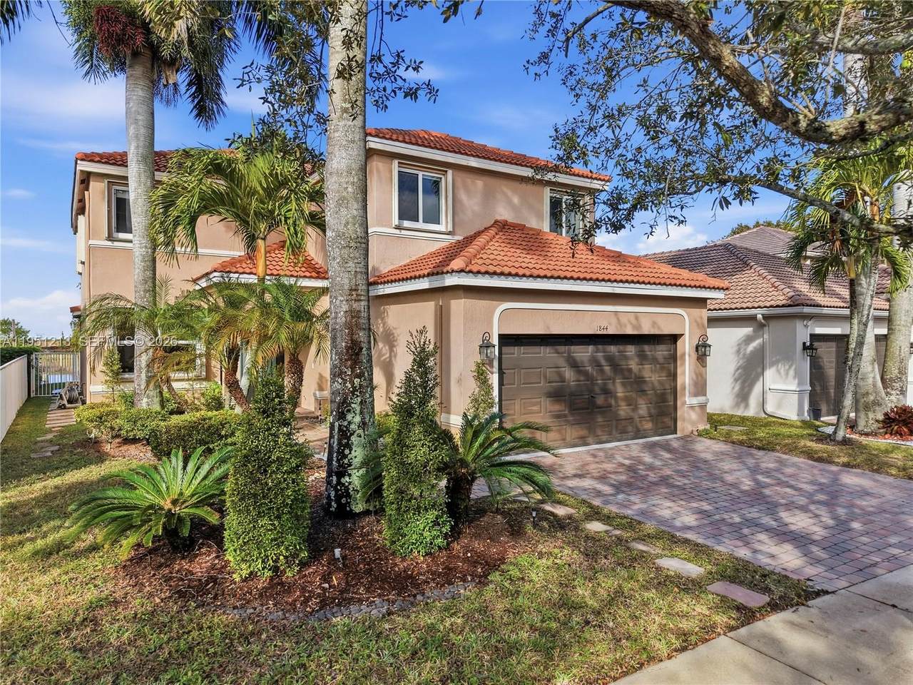 https://bt-photos.global.ssl.fastly.net/miami/1280_boomver_1_A11951213-2.jpg