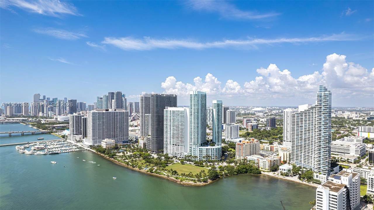 1900 Bayshore Dr - Photo 1