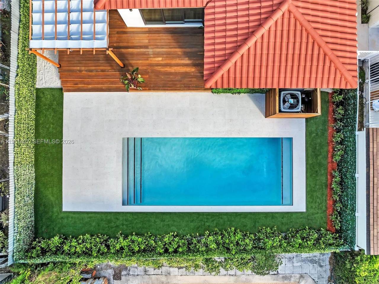 https://bt-photos.global.ssl.fastly.net/miami/1280_boomver_1_A11951437-2.jpg