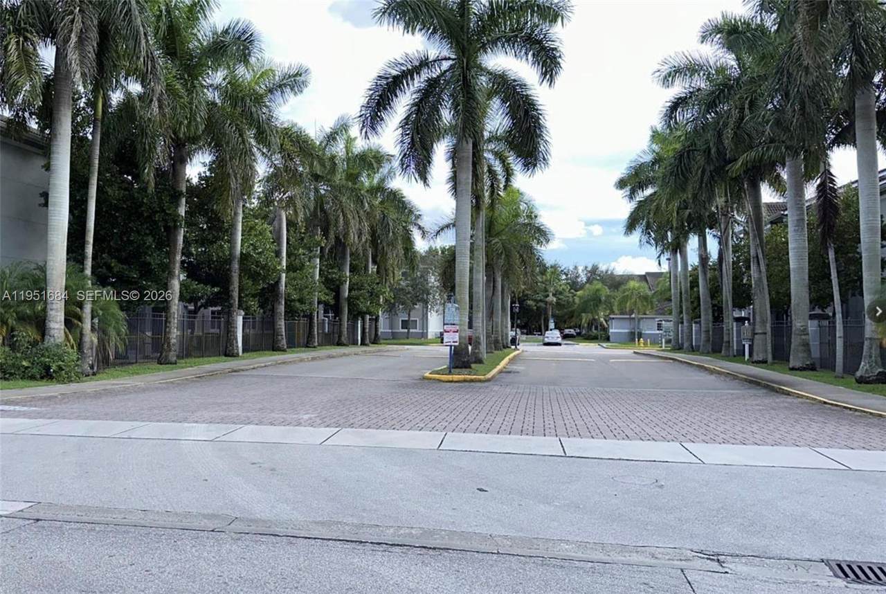 https://bt-photos.global.ssl.fastly.net/miami/1280_boomver_1_A11951684-2.jpg