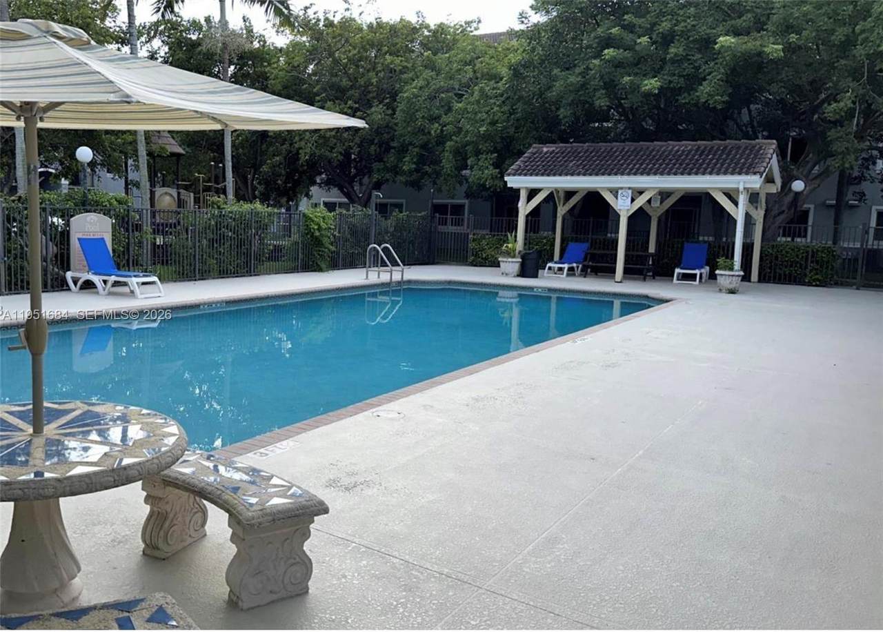 https://bt-photos.global.ssl.fastly.net/miami/1280_boomver_1_A11951684-2.jpg
