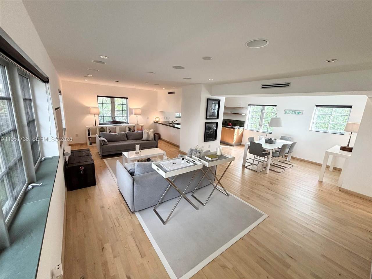 1520 Michigan Ave - Photo 1