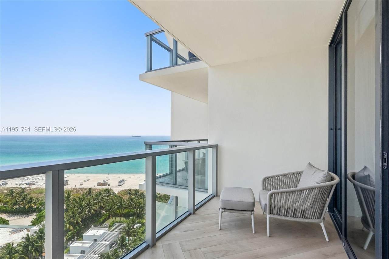 2201 Collins Ave - Photo 1