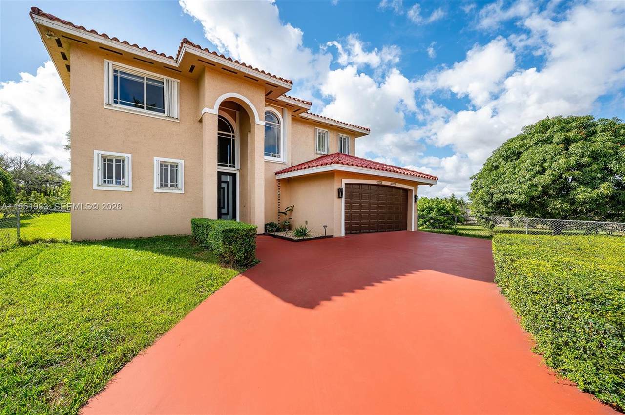 https://bt-photos.global.ssl.fastly.net/miami/1280_boomver_1_A11951933-2.jpg