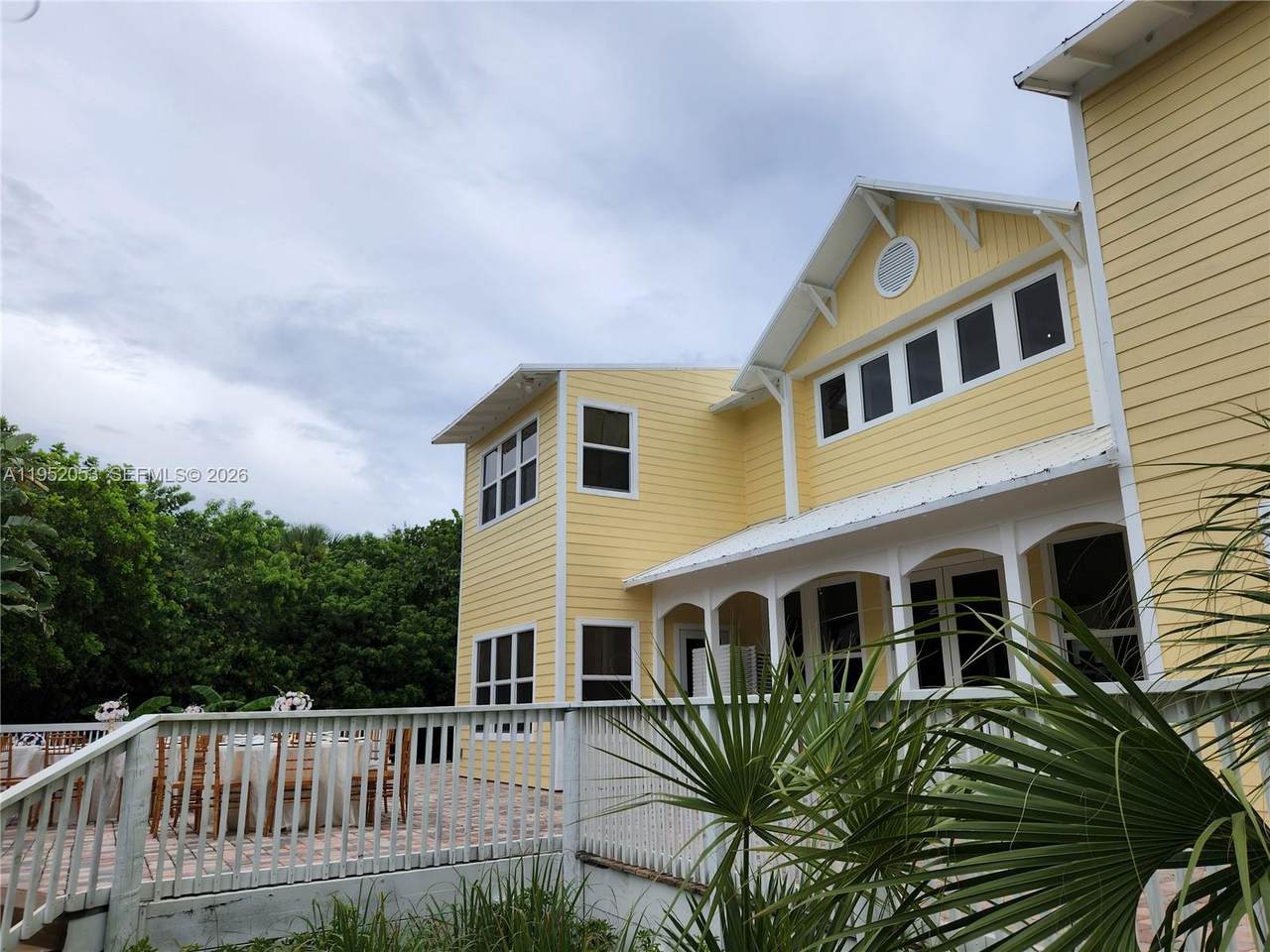 https://bt-photos.global.ssl.fastly.net/miami/1280_boomver_1_A11952053-2.jpg