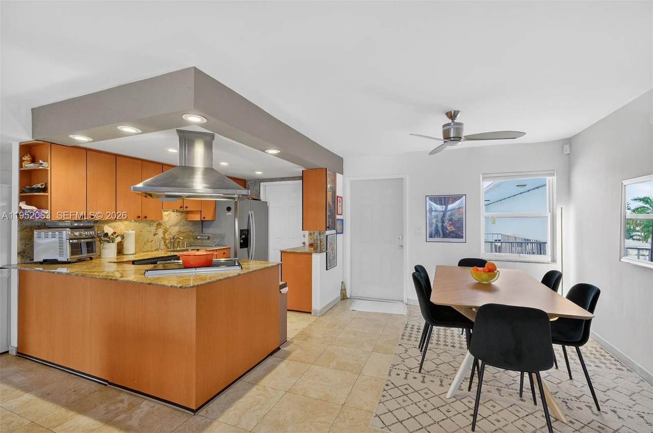 801 Meridian Ave - Photo 1