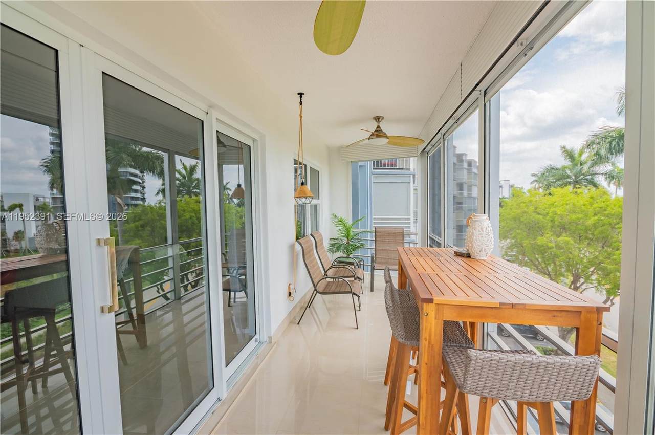 https://bt-photos.global.ssl.fastly.net/miami/1280_boomver_1_A11952391-2.jpg