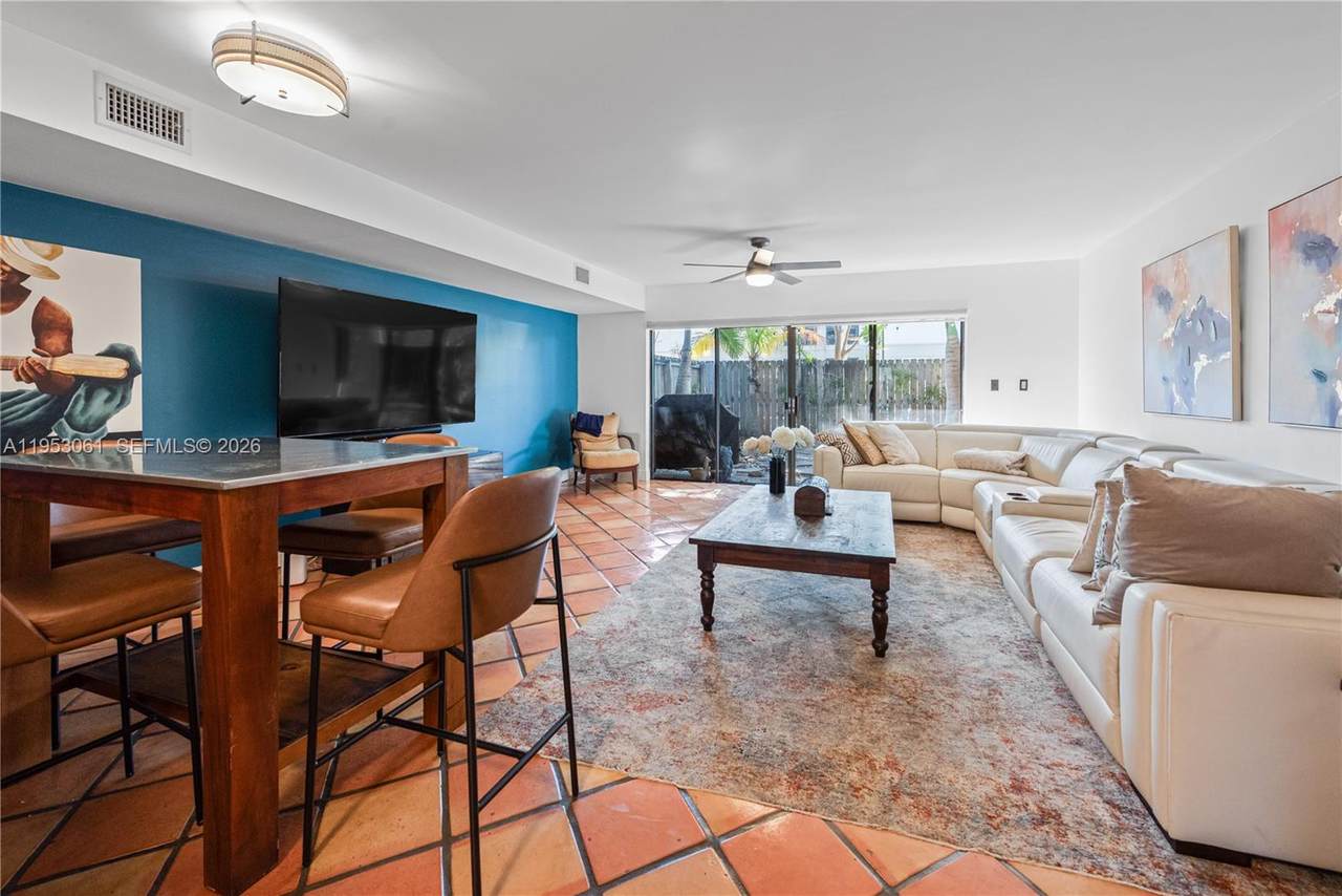 7890 86th St - Photo 1