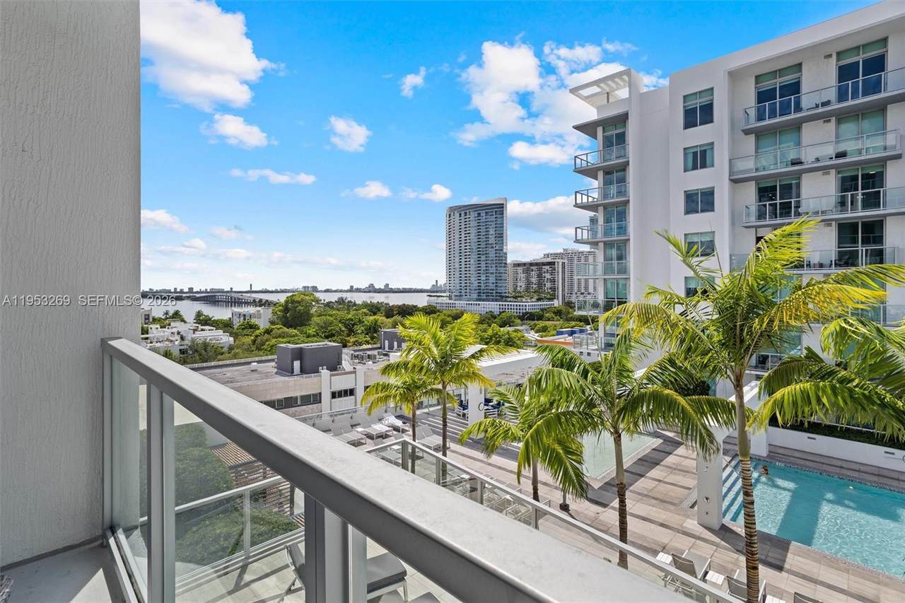 3900 Biscayne Blvd - Photo 1