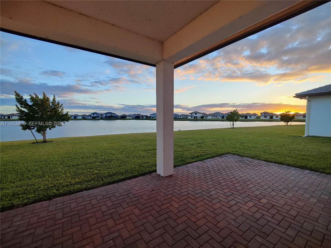 https://bt-photos.global.ssl.fastly.net/miami/1280_boomver_1_A11953669-2.jpg