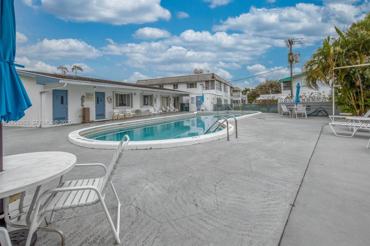 2440 Lake Osborne Dr - Photo 1