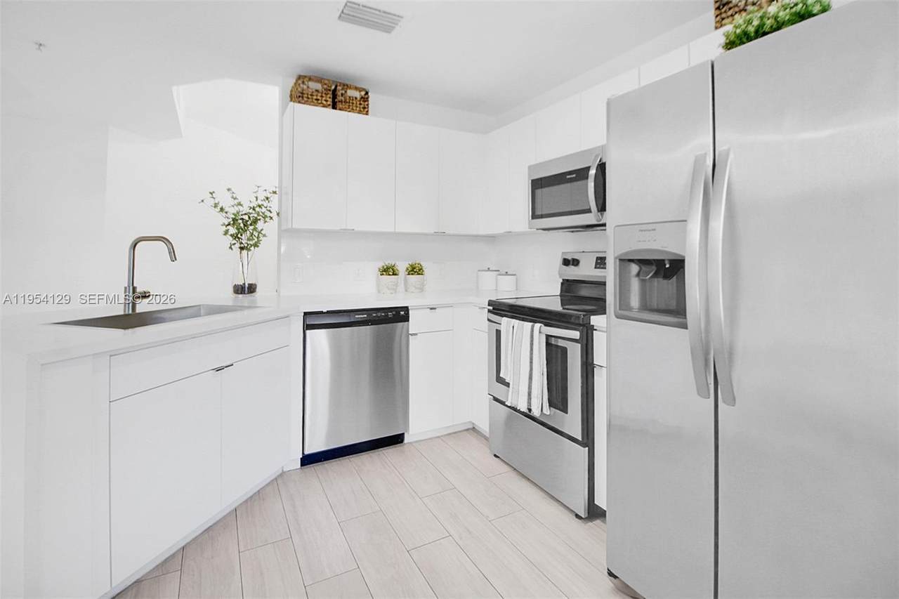 8930 8th Ave - Photo 1