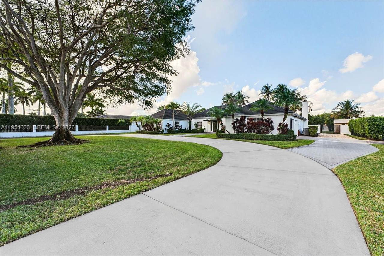 https://bt-photos.global.ssl.fastly.net/miami/1280_boomver_1_A11954633-2.jpg
