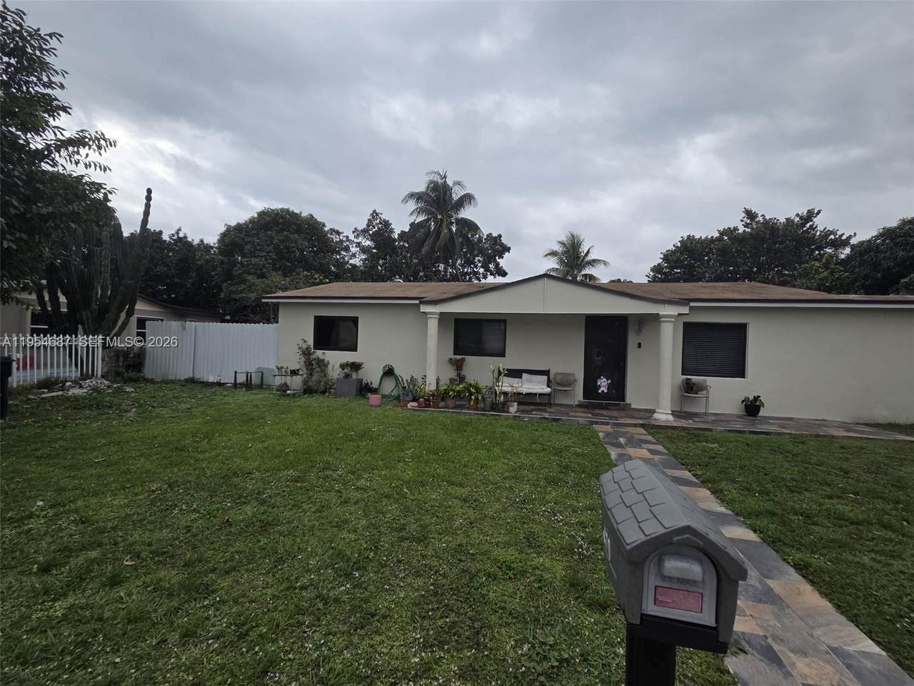 https://bt-photos.global.ssl.fastly.net/miami/1280_boomver_1_A11954687-2.jpg