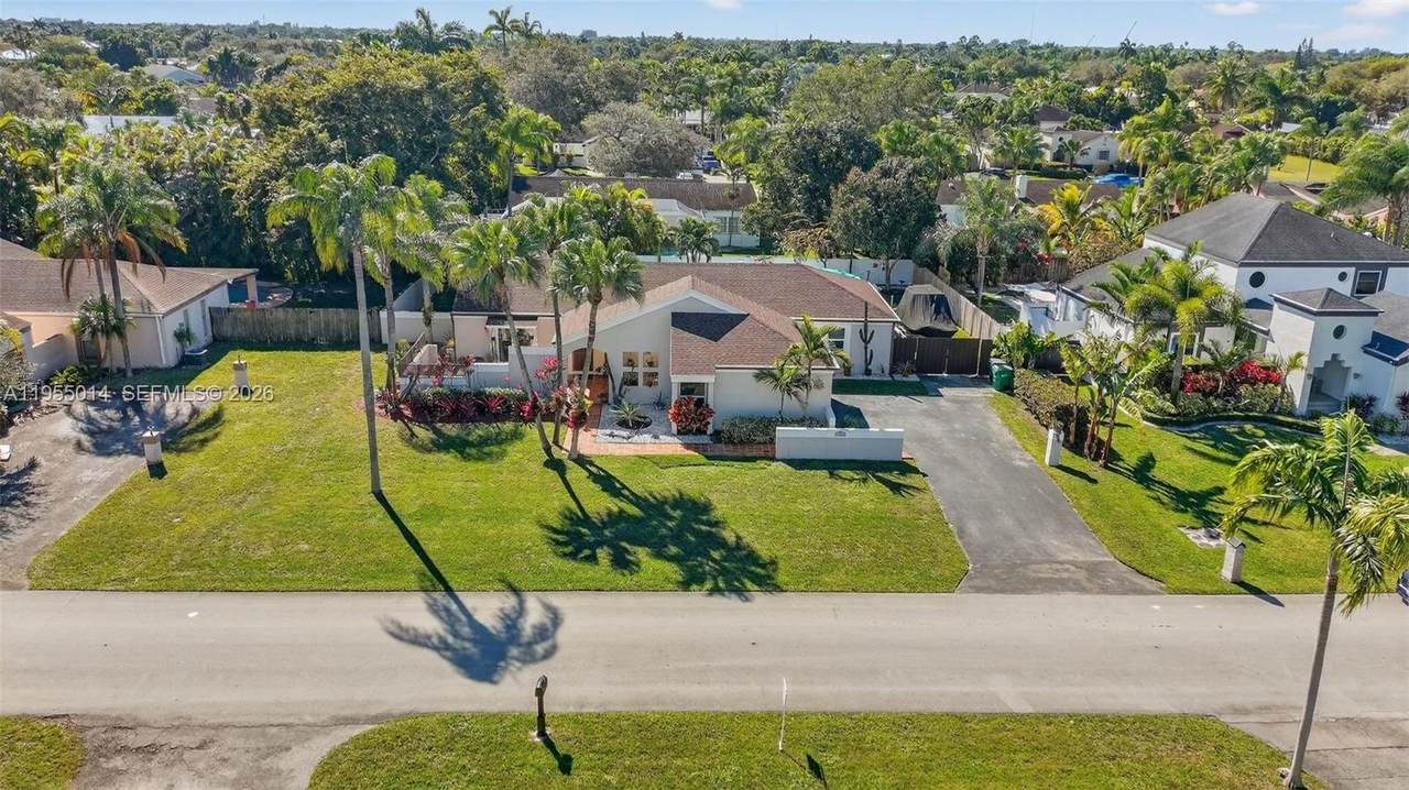 15280 153rd St - Photo 1