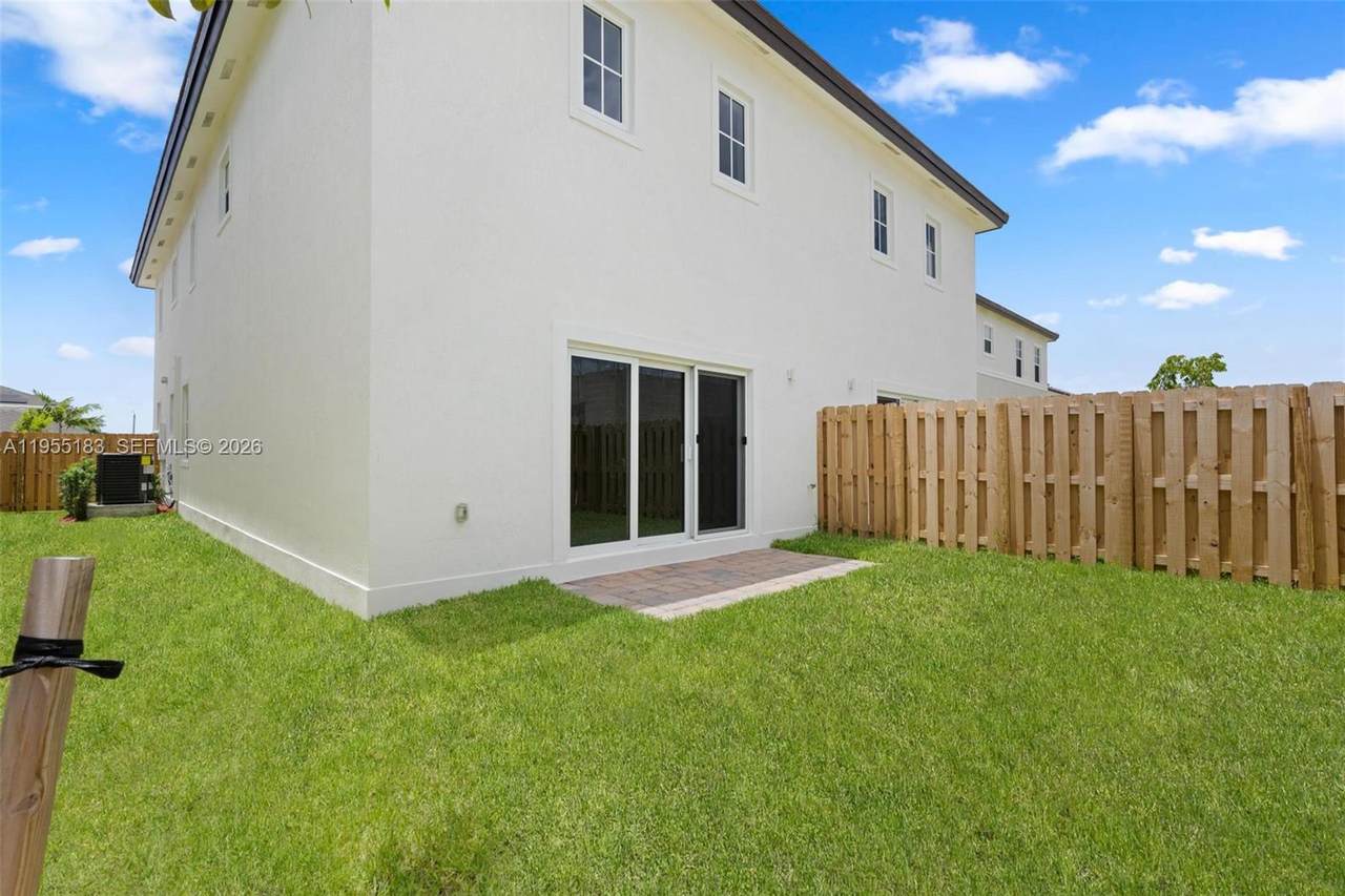 https://bt-photos.global.ssl.fastly.net/miami/1280_boomver_1_A11955183-2.jpg