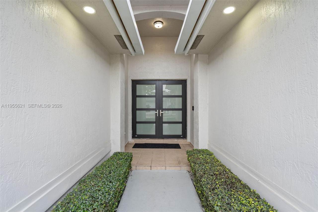 https://bt-photos.global.ssl.fastly.net/miami/1280_boomver_1_A11955621-2.jpg