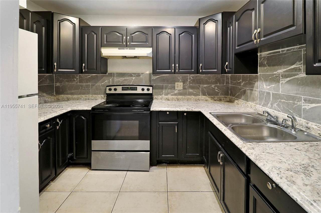 5975 25th Ct - Photo 1