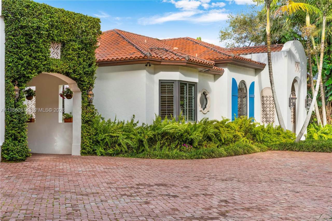 https://bt-photos.global.ssl.fastly.net/miami/1280_boomver_1_A11956047-2.jpg