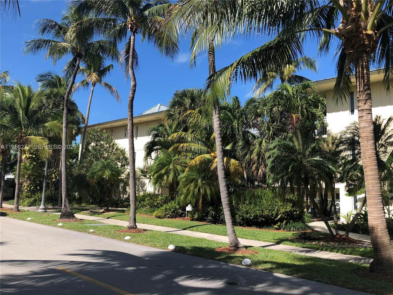 https://bt-photos.global.ssl.fastly.net/miami/orig_boomver_1_A11956272-2.jpg