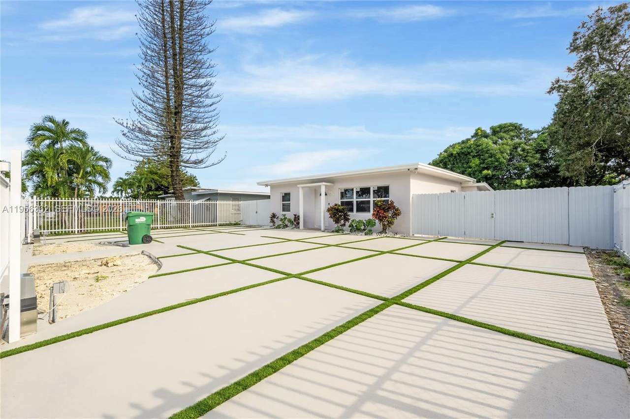 1250 Sharazad Blvd - Photo 1