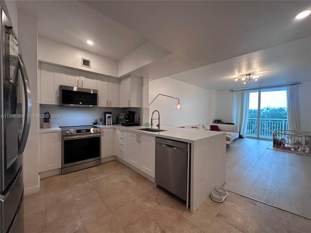 https://bt-photos.global.ssl.fastly.net/miami/1280_boomver_1_A11956384-2.jpg