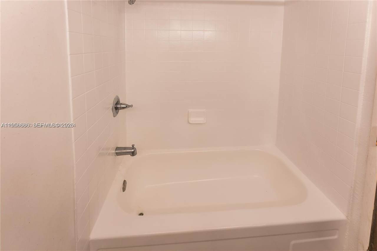 https://bt-photos.global.ssl.fastly.net/miami/1280_boomver_1_A11956686-2.jpg