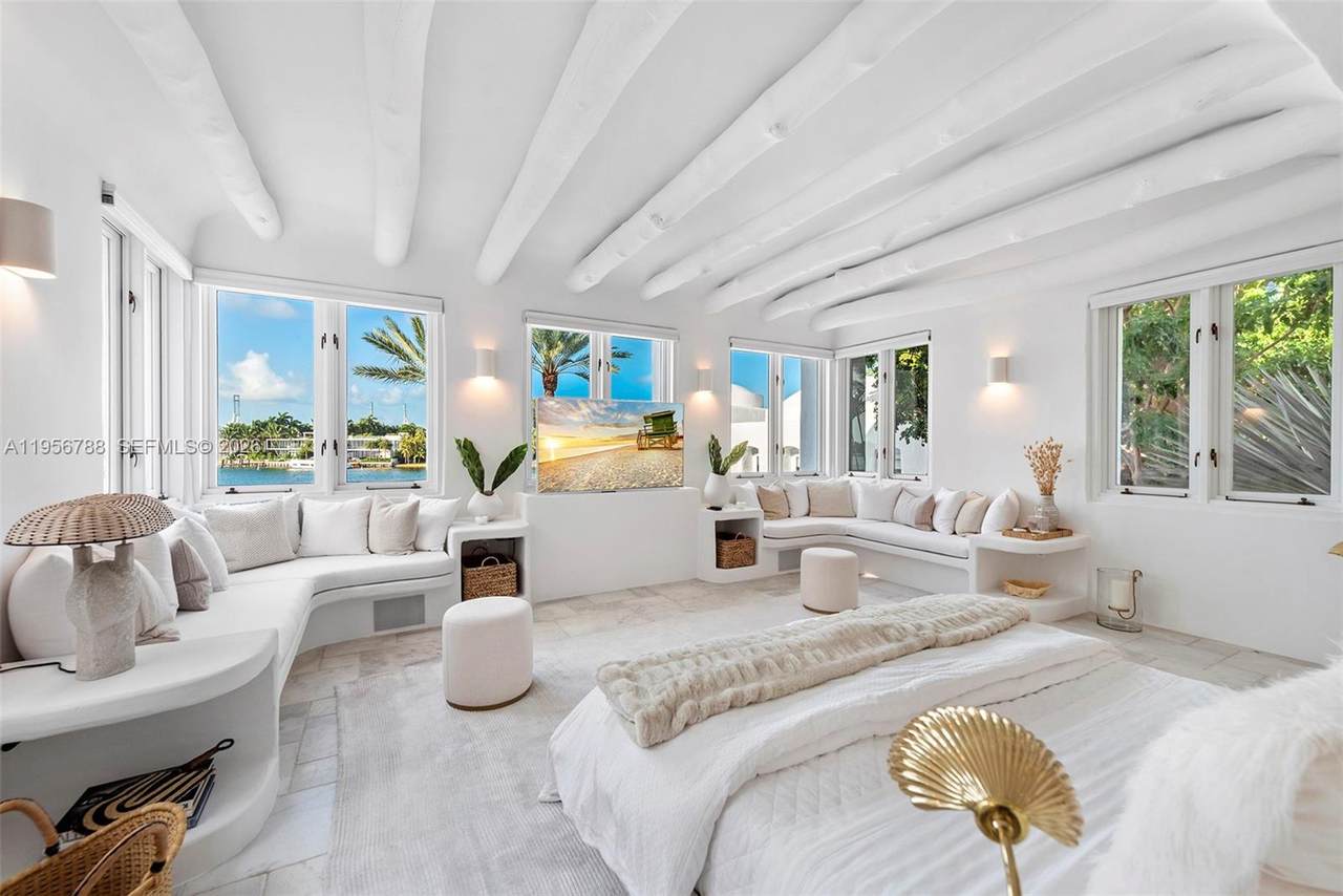 https://bt-photos.global.ssl.fastly.net/miami/1280_boomver_1_A11956788-2.jpg