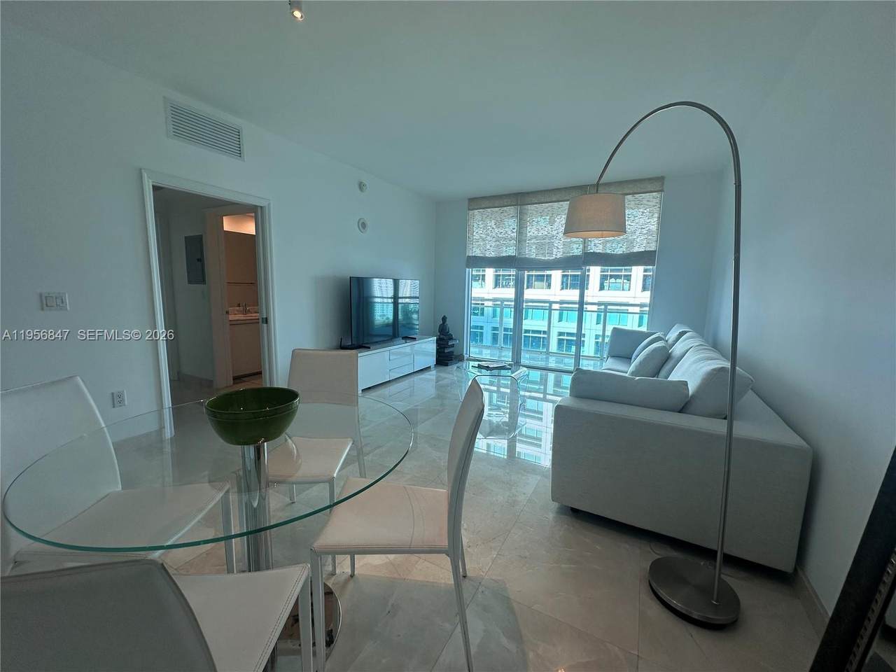 https://bt-photos.global.ssl.fastly.net/miami/1280_boomver_1_A11956847-2.jpg