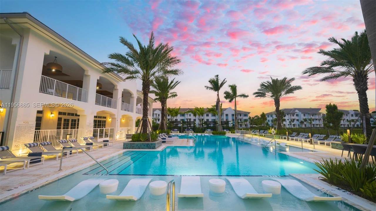 https://bt-photos.global.ssl.fastly.net/miami/1280_boomver_1_A11956885-2.jpg