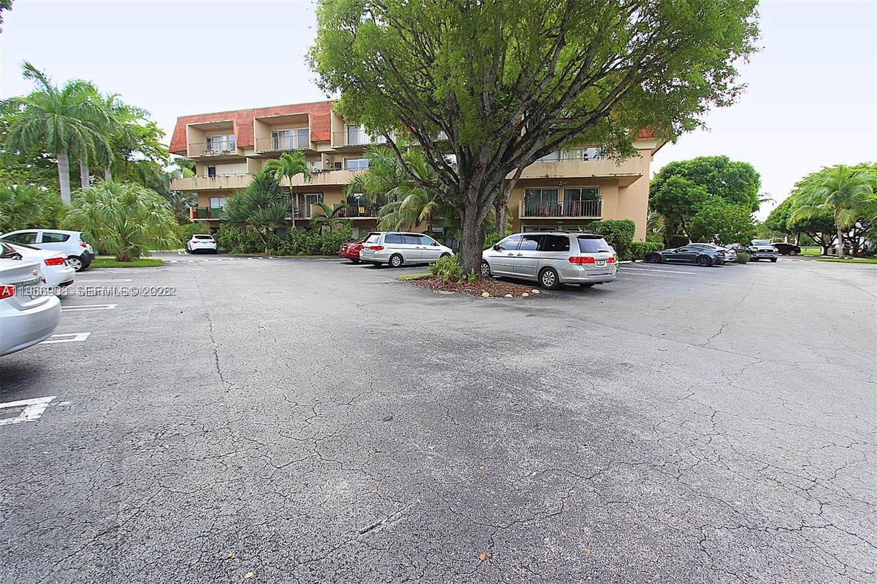 7900 Camino Cir - Photo 1