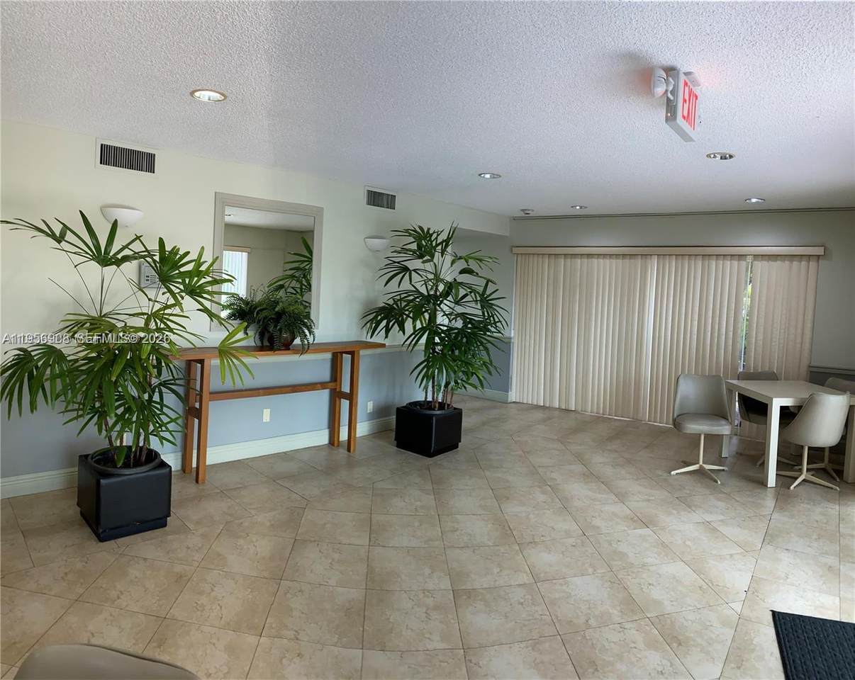 https://bt-photos.global.ssl.fastly.net/miami/1280_boomver_1_A11956908-2.jpg