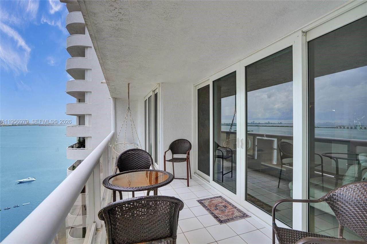 https://bt-photos.global.ssl.fastly.net/miami/1280_boomver_1_A11956979-2.jpg