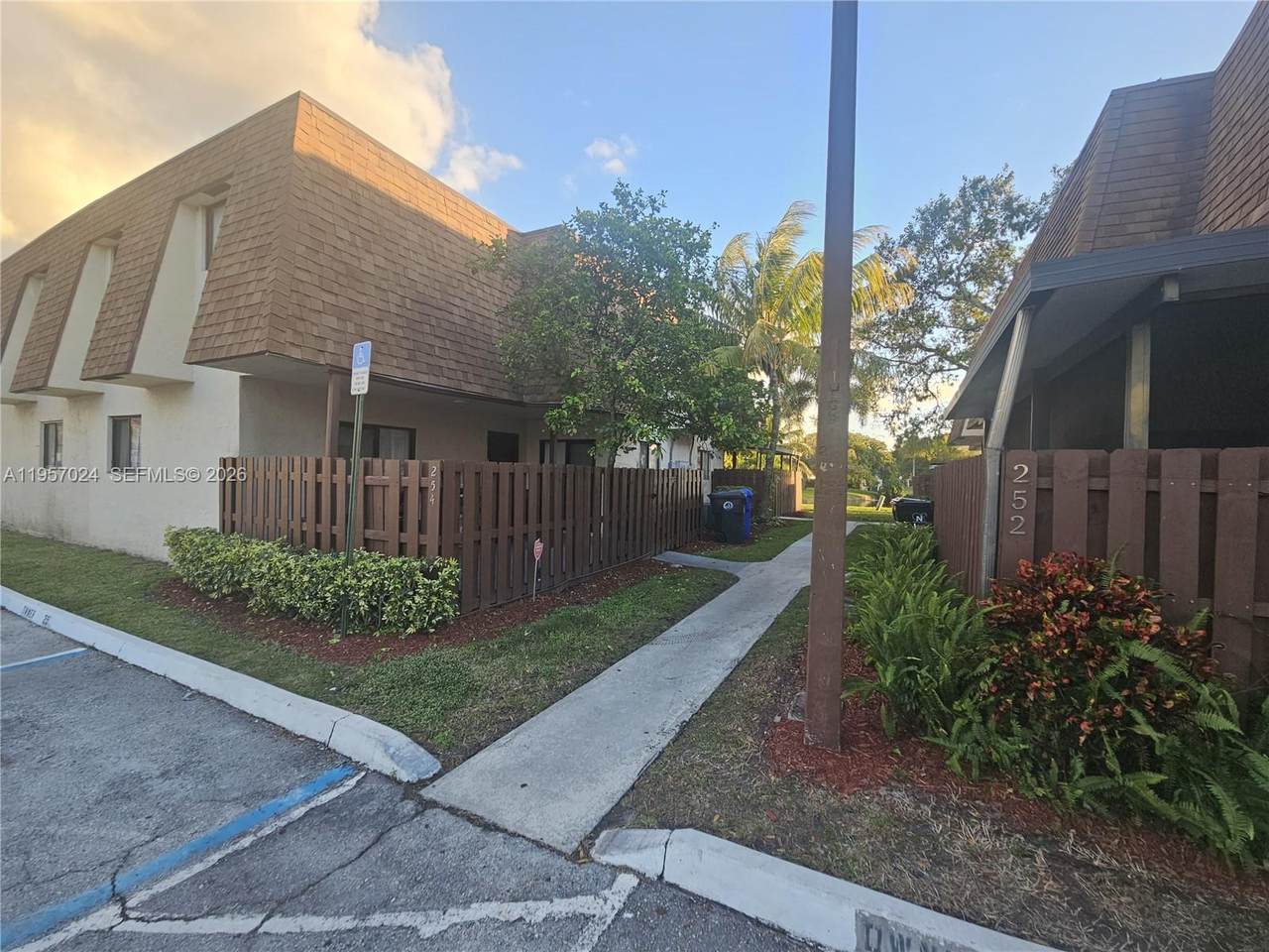 https://bt-photos.global.ssl.fastly.net/miami/1280_boomver_1_A11957024-2.jpg