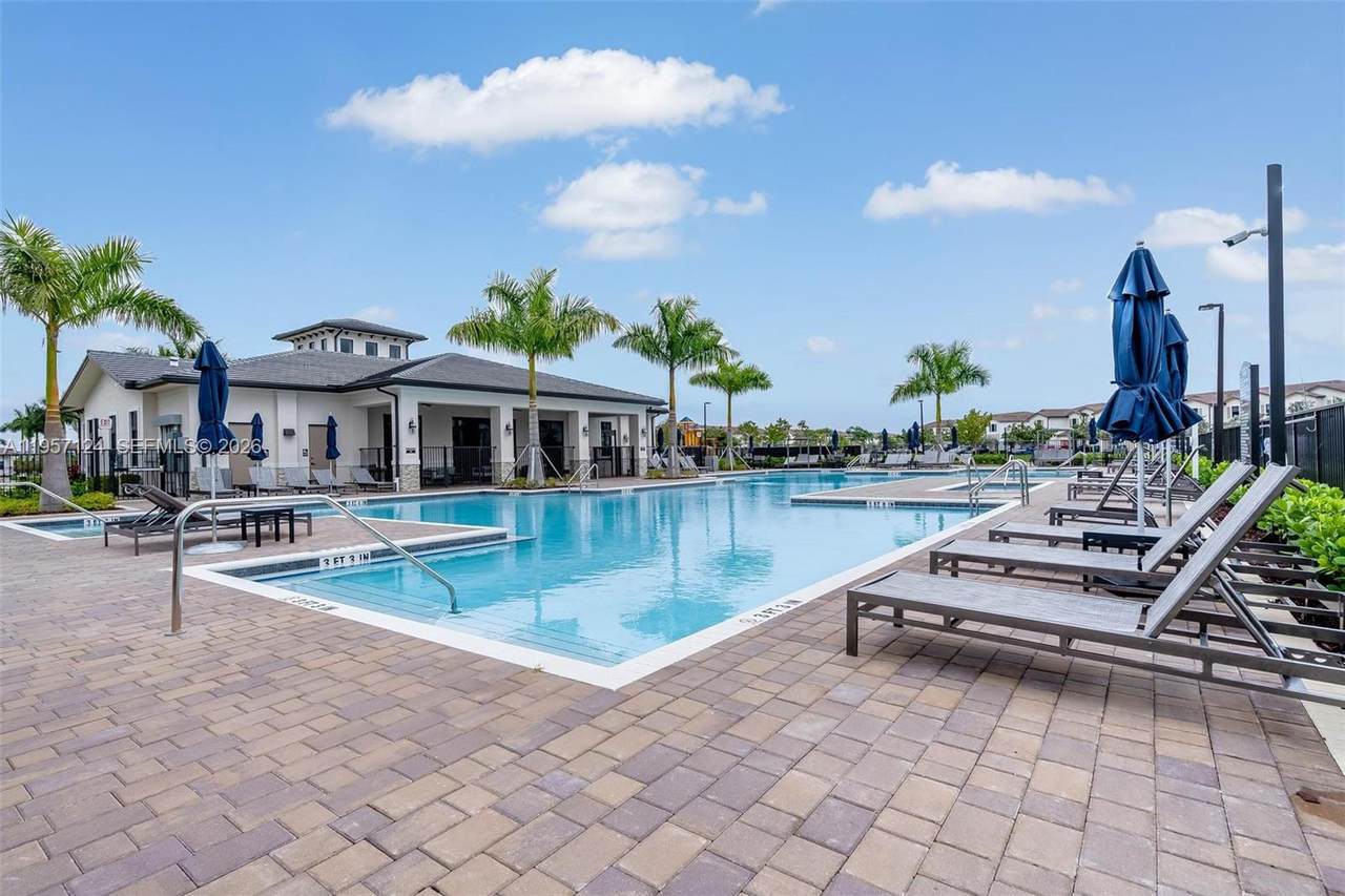 23447 127th Pl - Photo 1