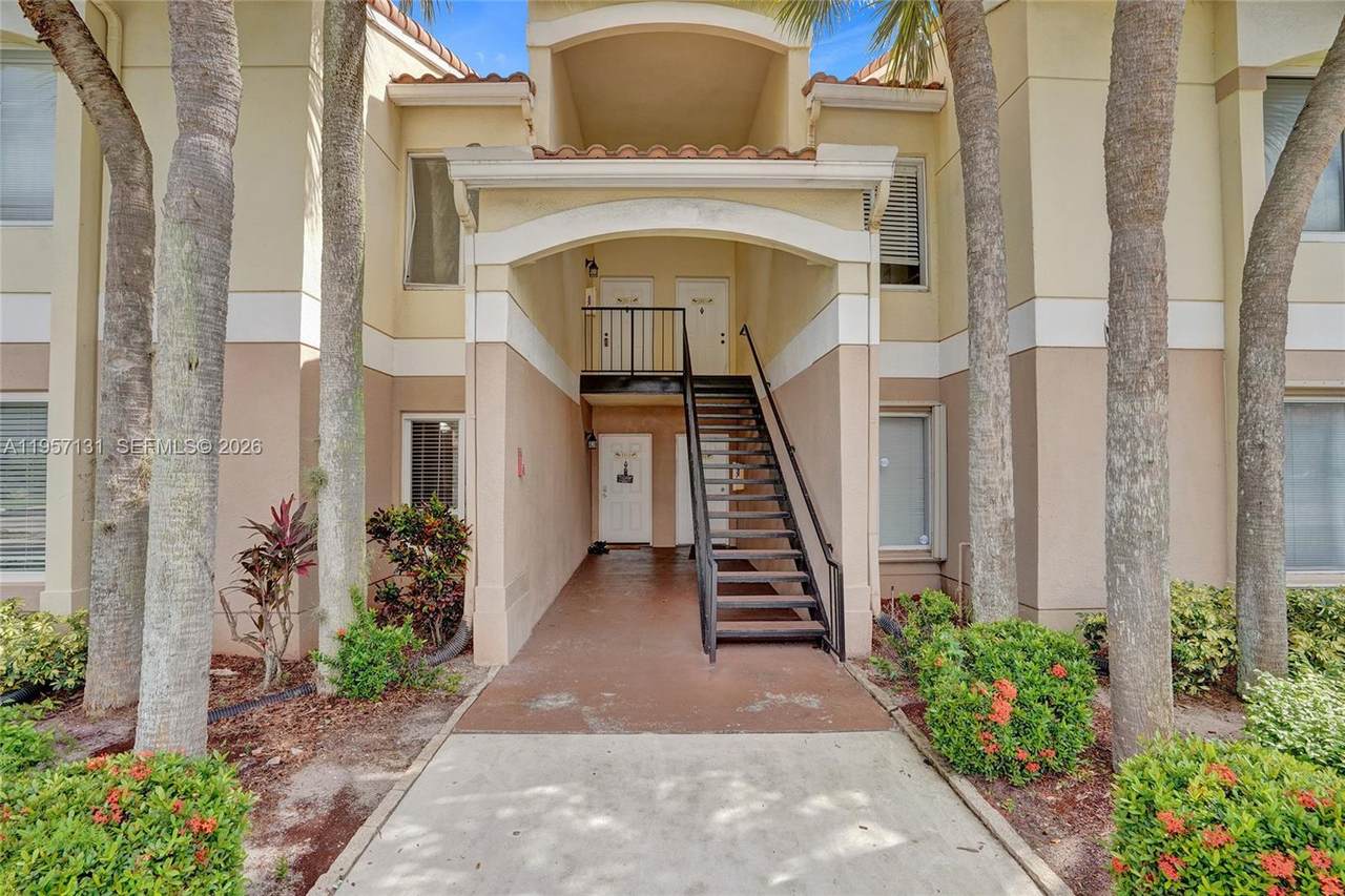 815 Boynton Beach Boulevard - Photo 1