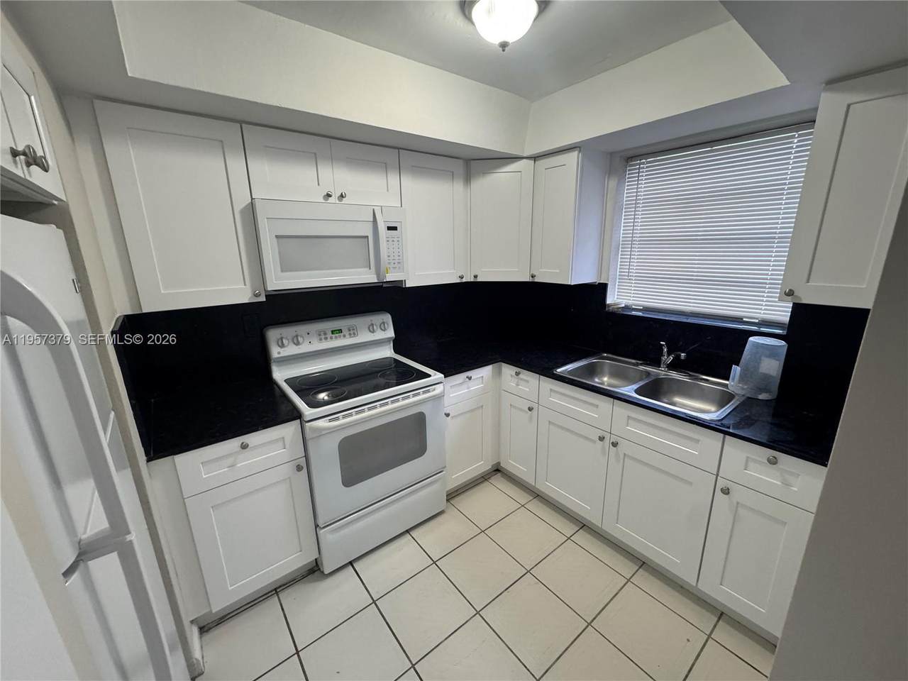 1370 119th St - Photo 1