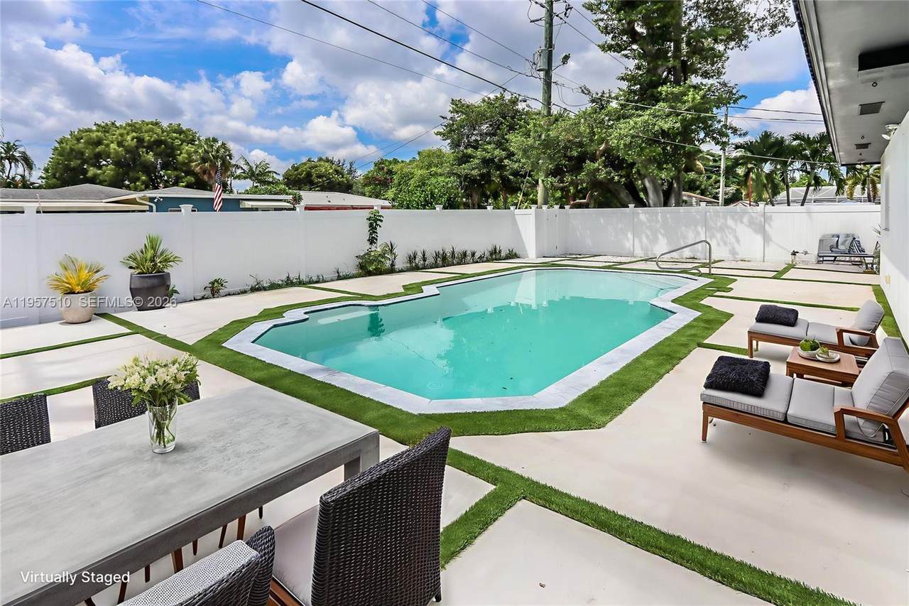 1110 14th Ave - Photo 1