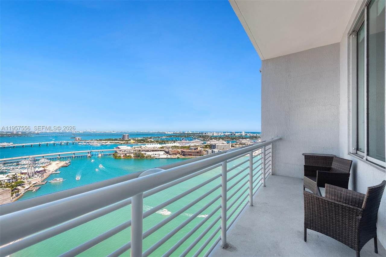 335 Biscayne Blvd - Photo 1