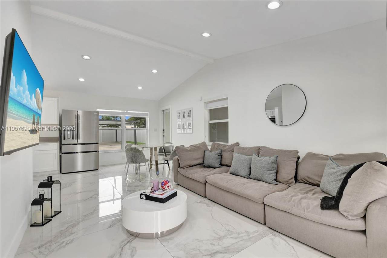 1021 22nd Ave - Photo 1