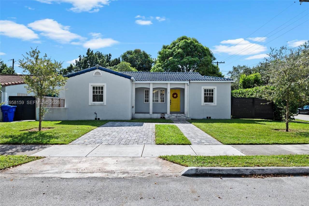 2396 20th St - Photo 1