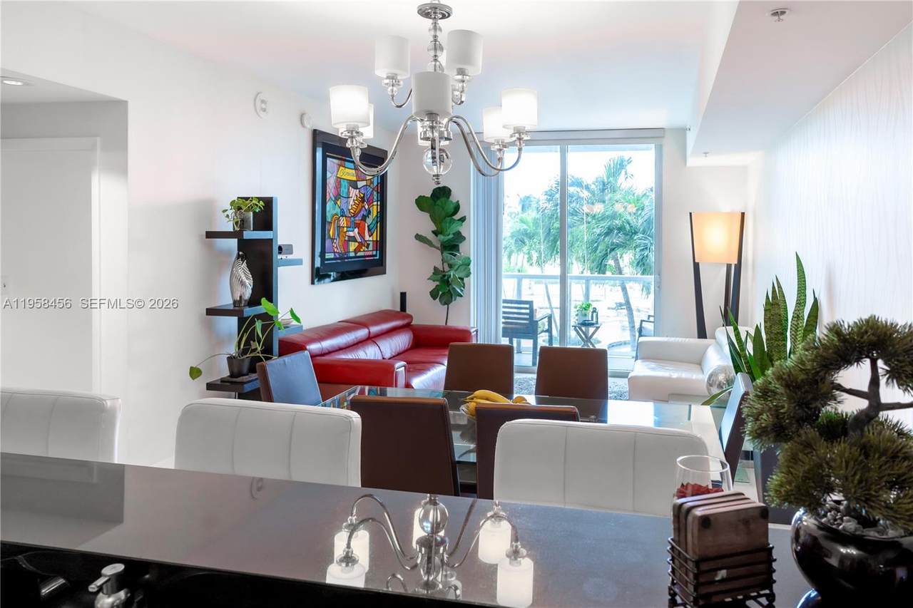 https://bt-photos.global.ssl.fastly.net/miami/1280_boomver_1_A11958456-2.jpg