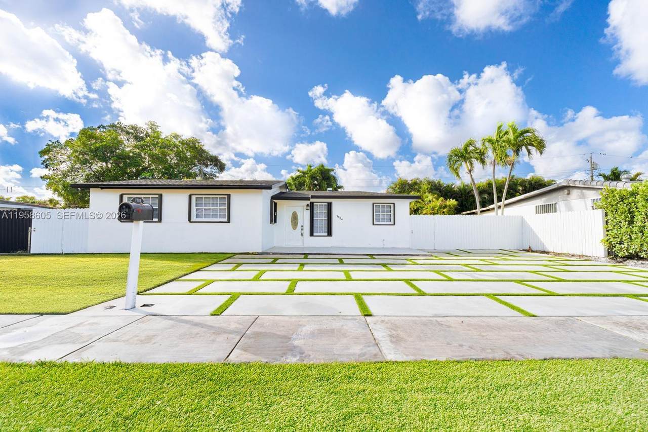 7884 175th St - Photo 1